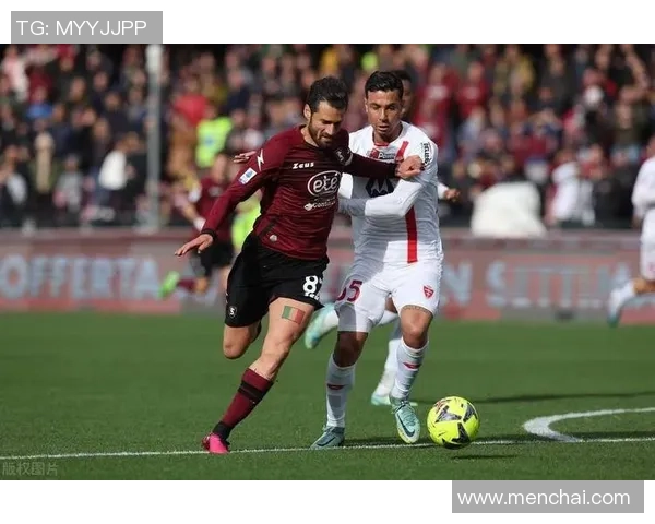 亚特兰大主场迎战尤文图斯双方争夺欧战资格的关键对决 亚特兰大主场迎战尤文图斯双方争夺欧战资格的关键对决