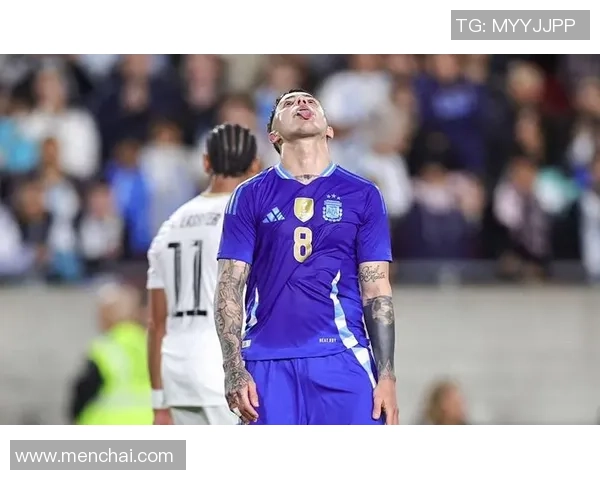 坎塞洛：从边锋到全能战士的蜕变与足球生涯的精彩瞬间