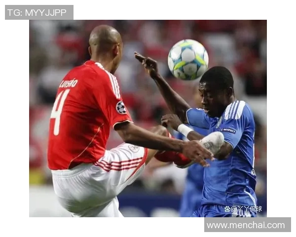 布拉格撕拉与切尔西的激烈对决揭示足球战术与团队协作的巅峰之战 布拉格撕拉与切尔西的激烈对决揭示足球战术与团队协作的巅峰之战