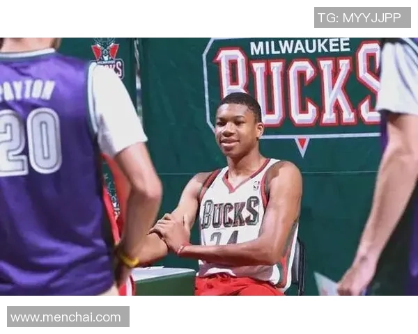 扬尼斯阿德托昆博的篮球传奇之路与个人成长故事